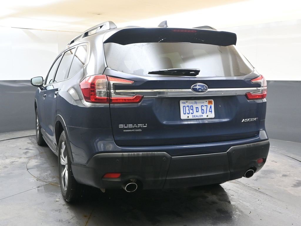 Used 2024 Subaru Ascent Premium w/ Convenience Package image 4