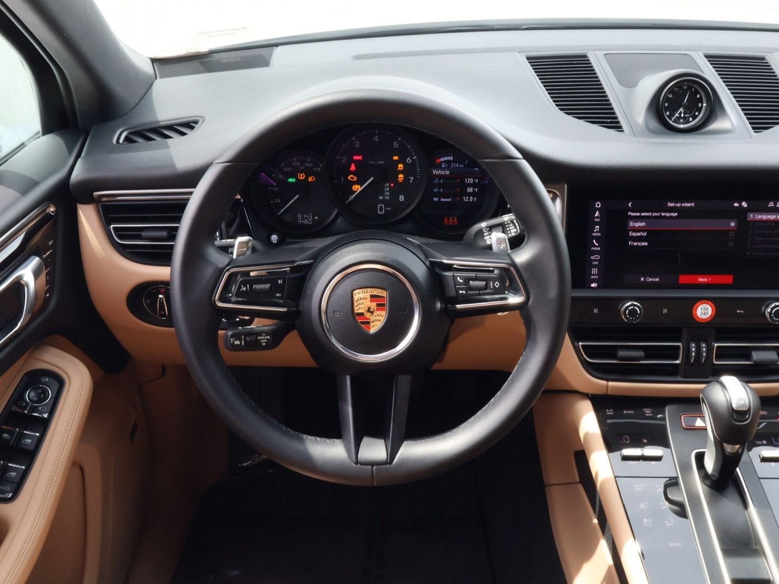 Certified 2025 Porsche Macan image 15