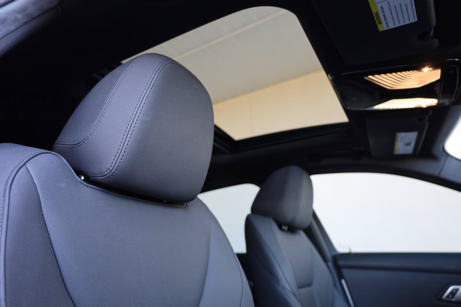 Used 2019 BMW 330i Sedan w/ Driving Assistance Package RWD image 32