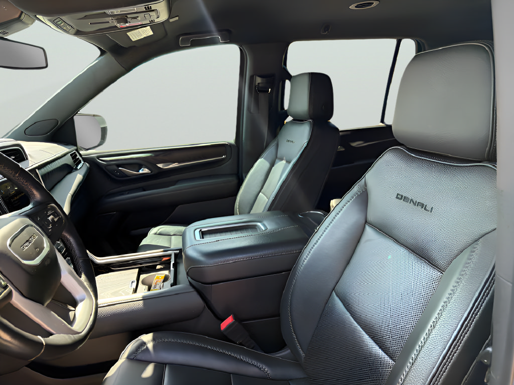 Used 2022 GMC Yukon Denali AWD/4WD image 19