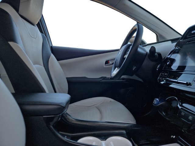 Used 2016 Toyota Prius Four Touring FWD image 15