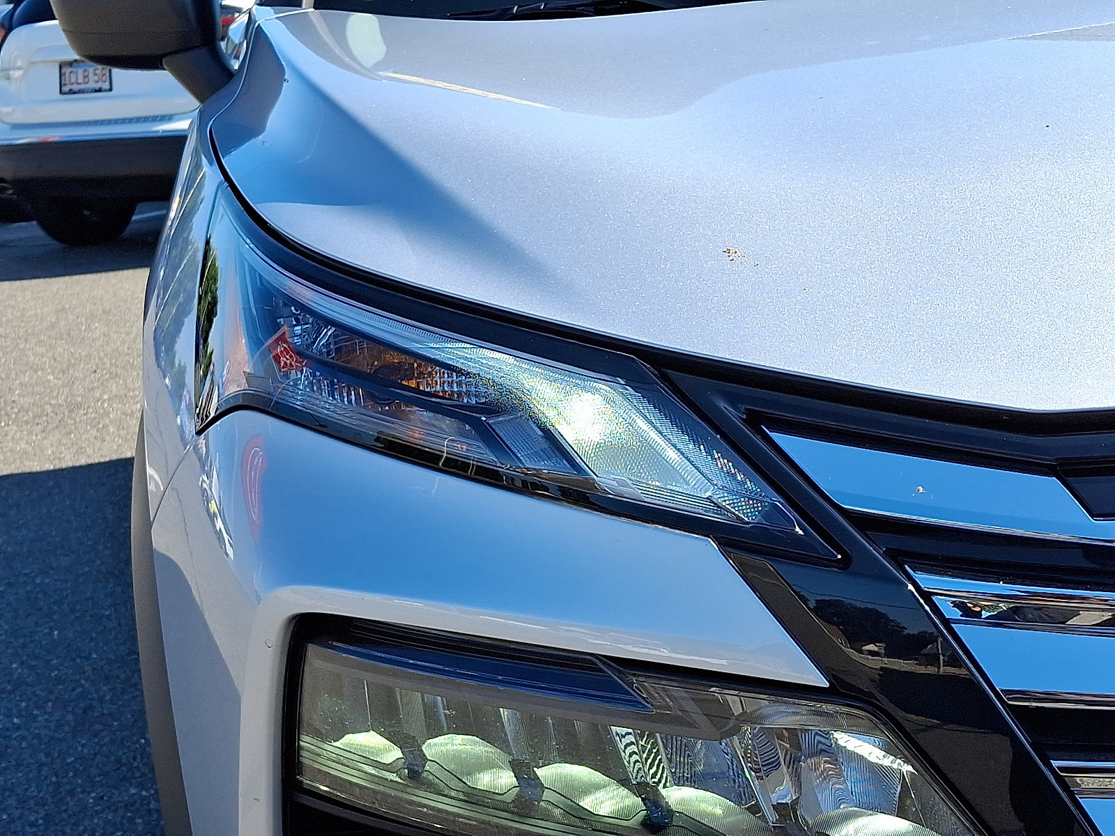 Certified 2025 Nissan Rogue S image 9