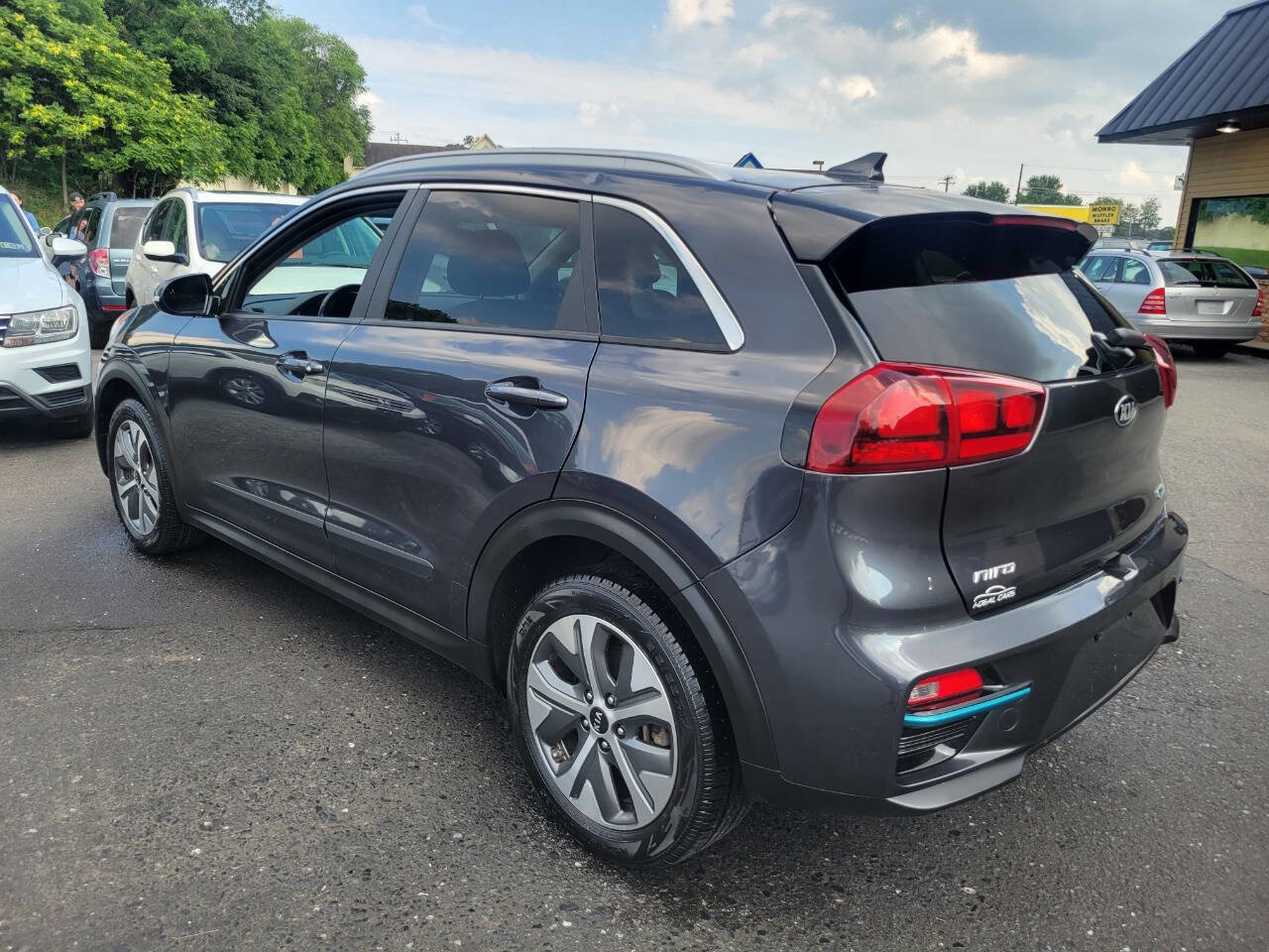 Used 2019 Kia Niro EX w/ Cold Weather Package 2.0 image 7