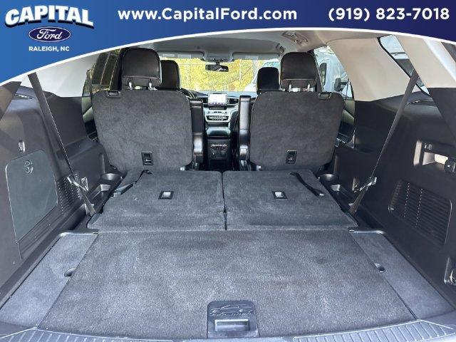 Used 2020 Ford Explorer XLT w/ Equipment Group 202A AWD/4WD image 16