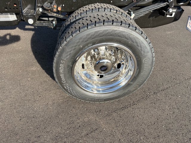 New 2026 Ford F550 4x4 Supercab Super Duty image 19