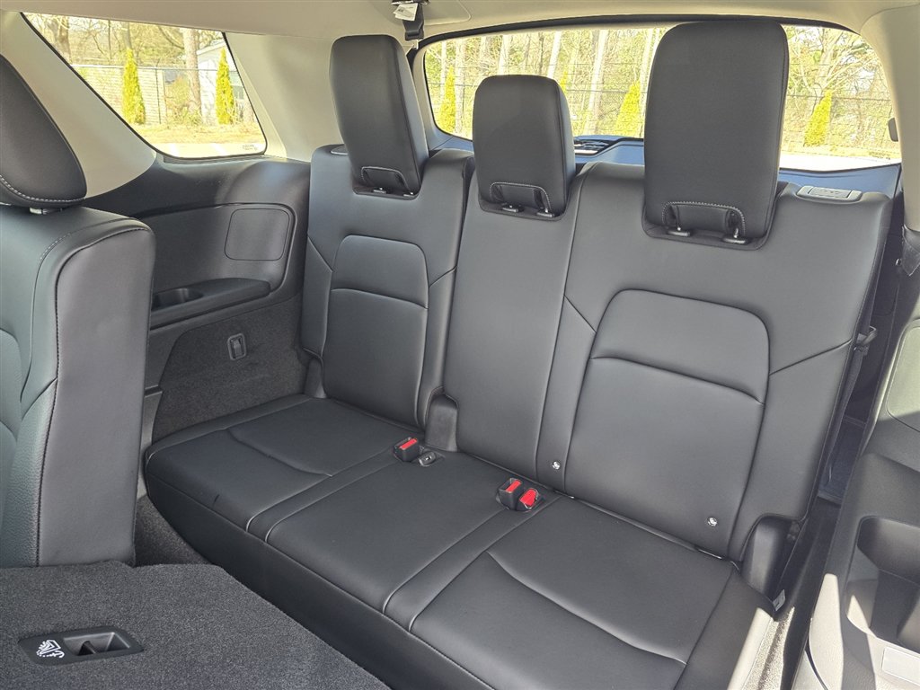 New 2026 Nissan Pathfinder SL AWD/4WD image 10