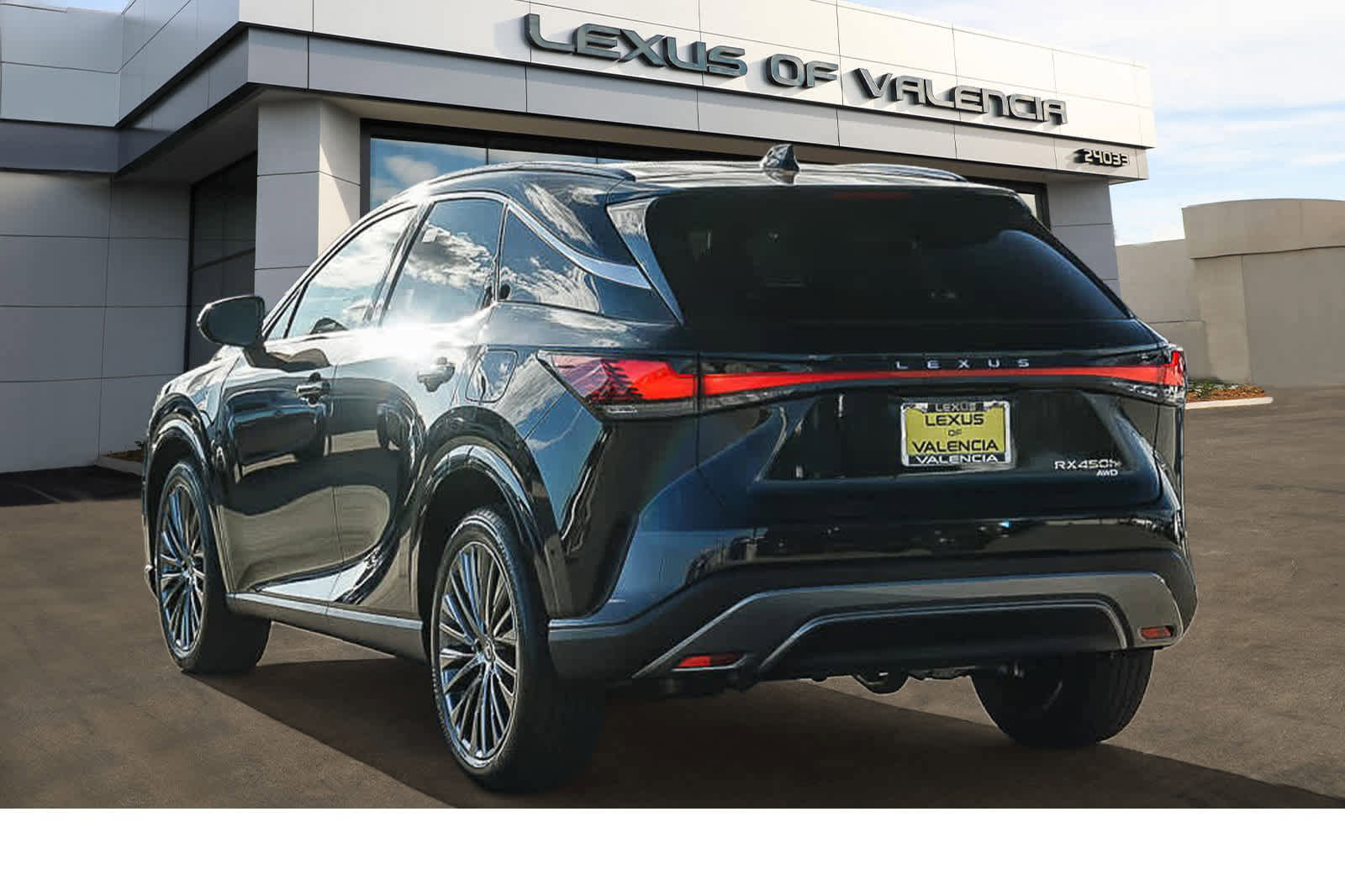 New 2026 Lexus RX 450h AWD image 2