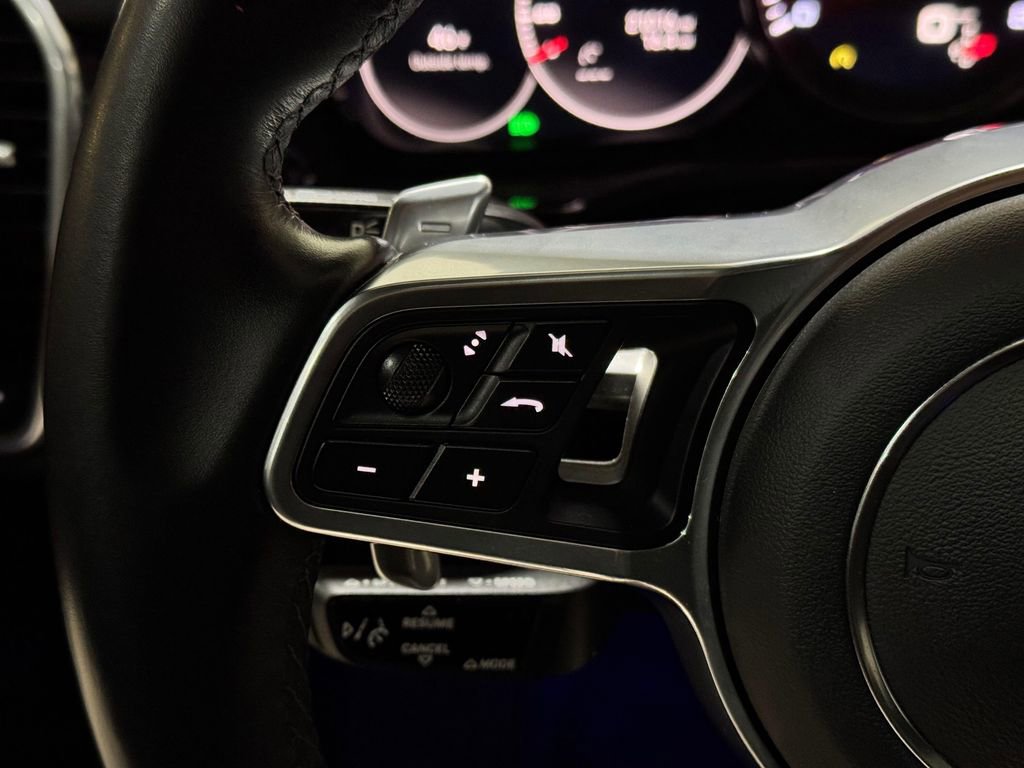 Used 2022 Porsche Cayenne S AWD/4WD image 19