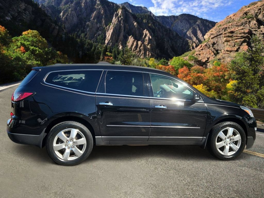 Used 2017 Chevrolet Traverse Premier AWD/4WD image 2