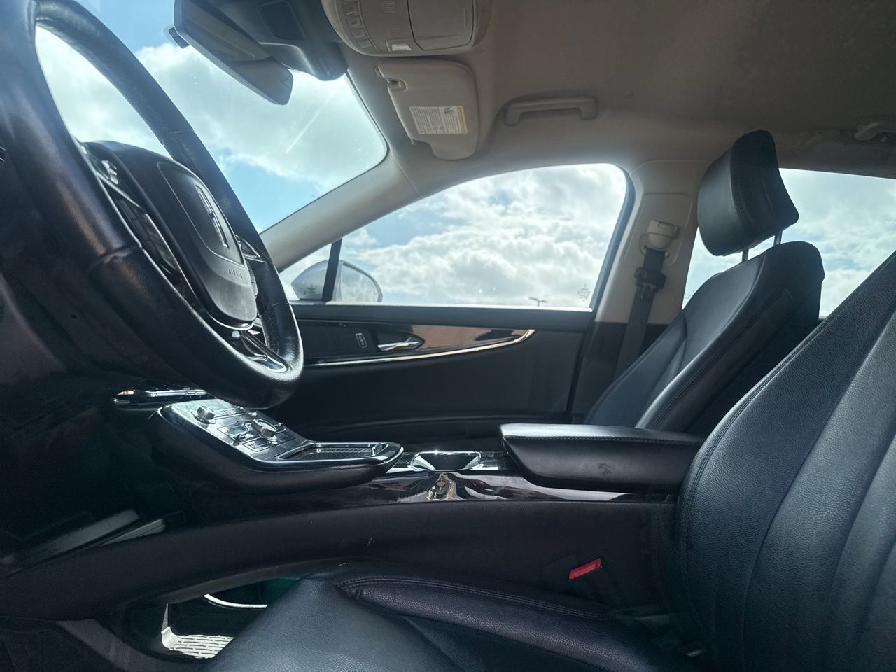 Used 2022 Lincoln Nautilus FWD w/ Premium Package image 39