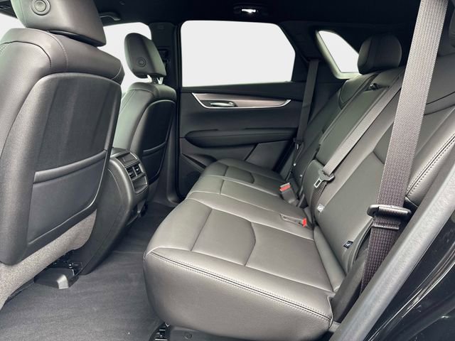 New 2025 Cadillac XT5 Luxury image 11