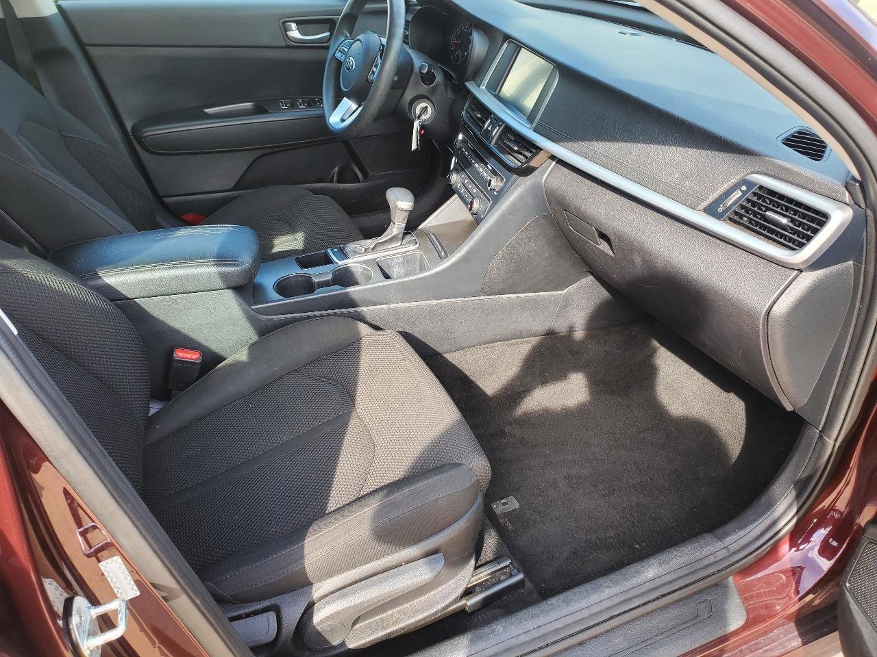 Used 2020 Kia Optima LX image 5