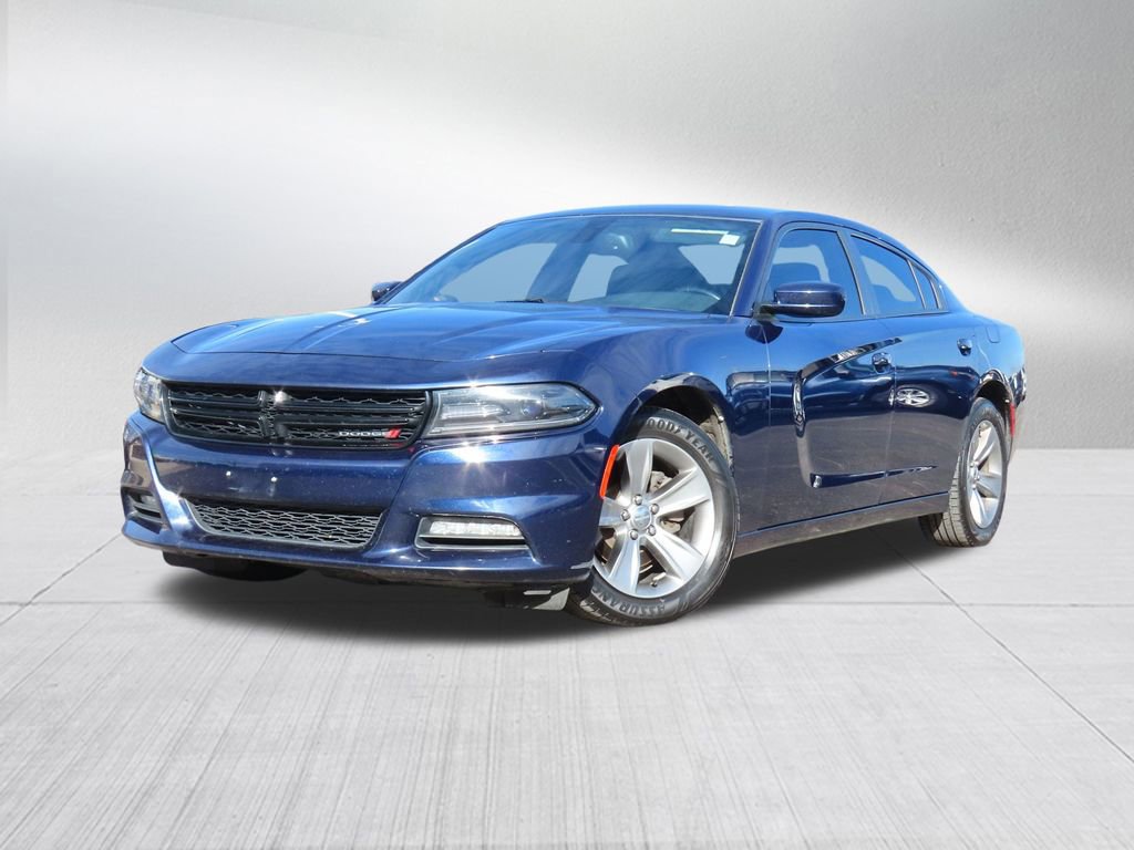 Used 2016 Dodge Charger SXT image 1