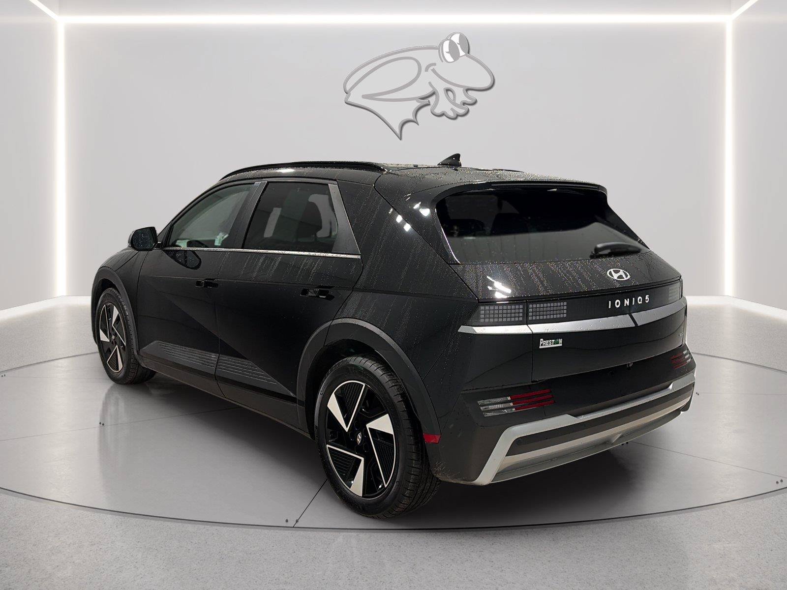 Used 2025 Hyundai Ioniq 5 SEL AWD/4WD image 3