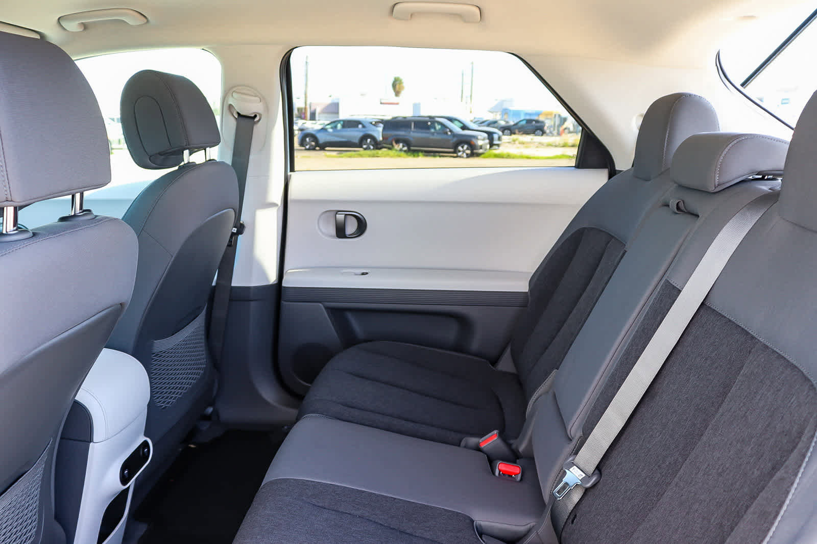 New 2026 Hyundai Ioniq 5 SE RWD image 18