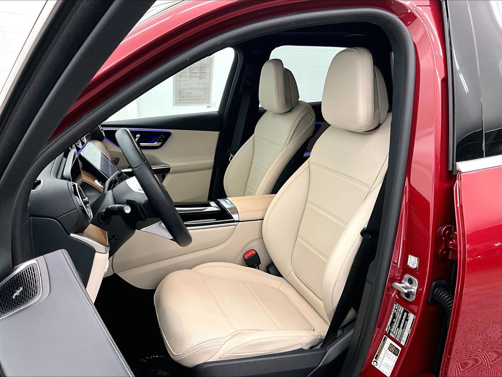 Certified 2024 Mercedes-Benz GLC 300 image 16