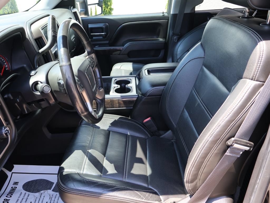 Used 2015 GMC Sierra 2500 Denali w/ Duramax Plus Package AWD/4WD image 19