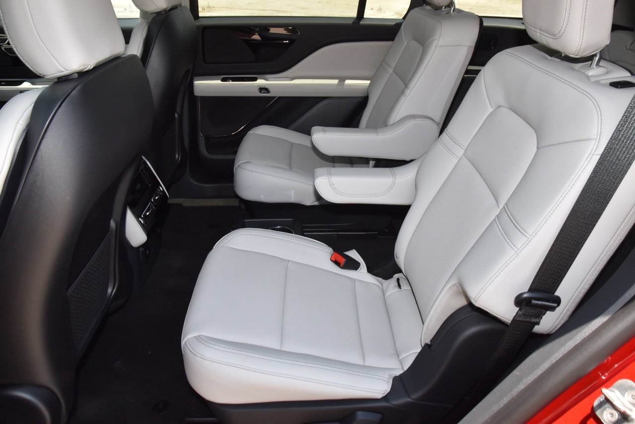 New 2026 Lincoln Aviator 2WD image 14