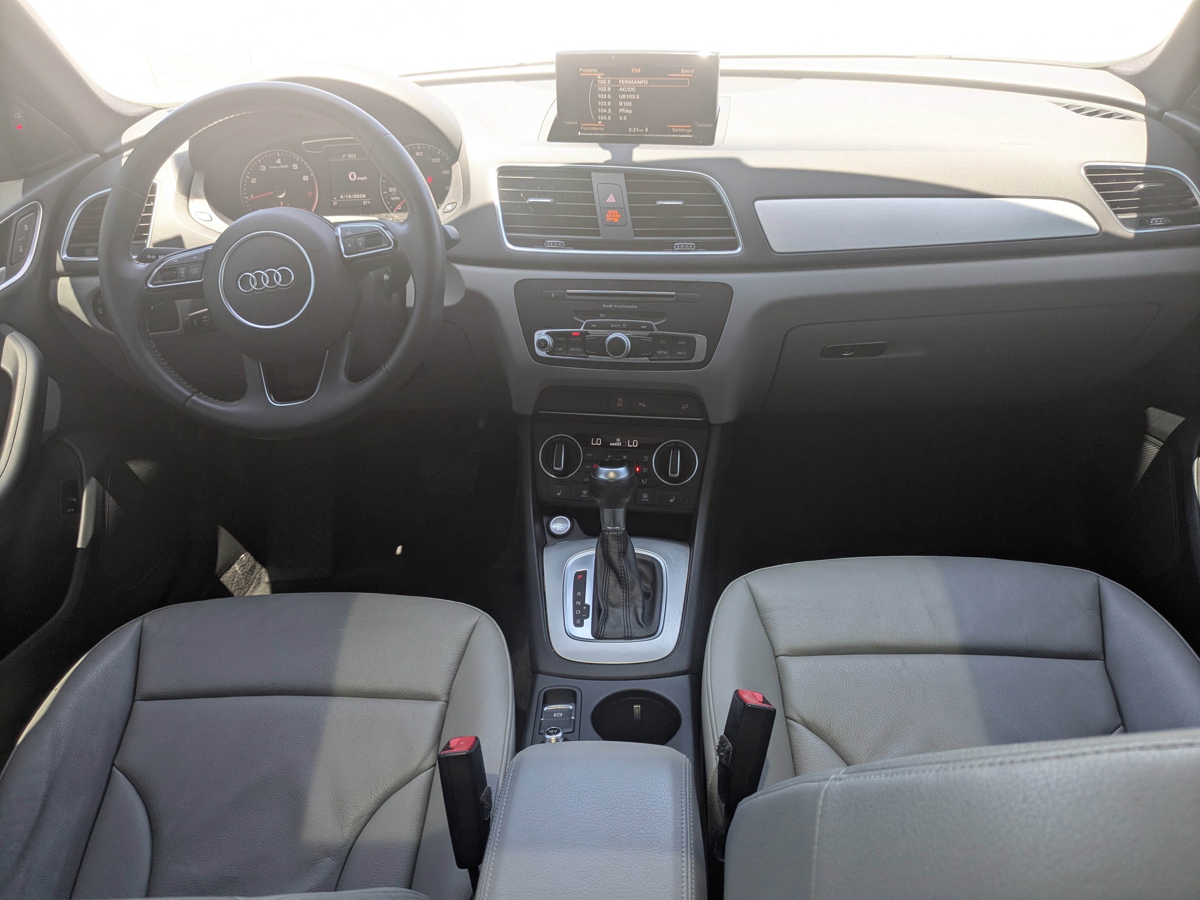 Used 2018 Audi Q3 2.0T Premium Plus w/ Premium Plus Package image 18