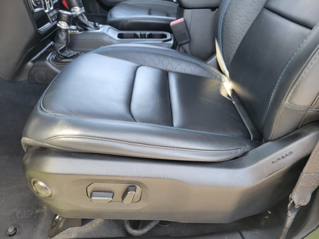 Used 2024 Jeep Wrangler High Altitude AWD/4WD image 14
