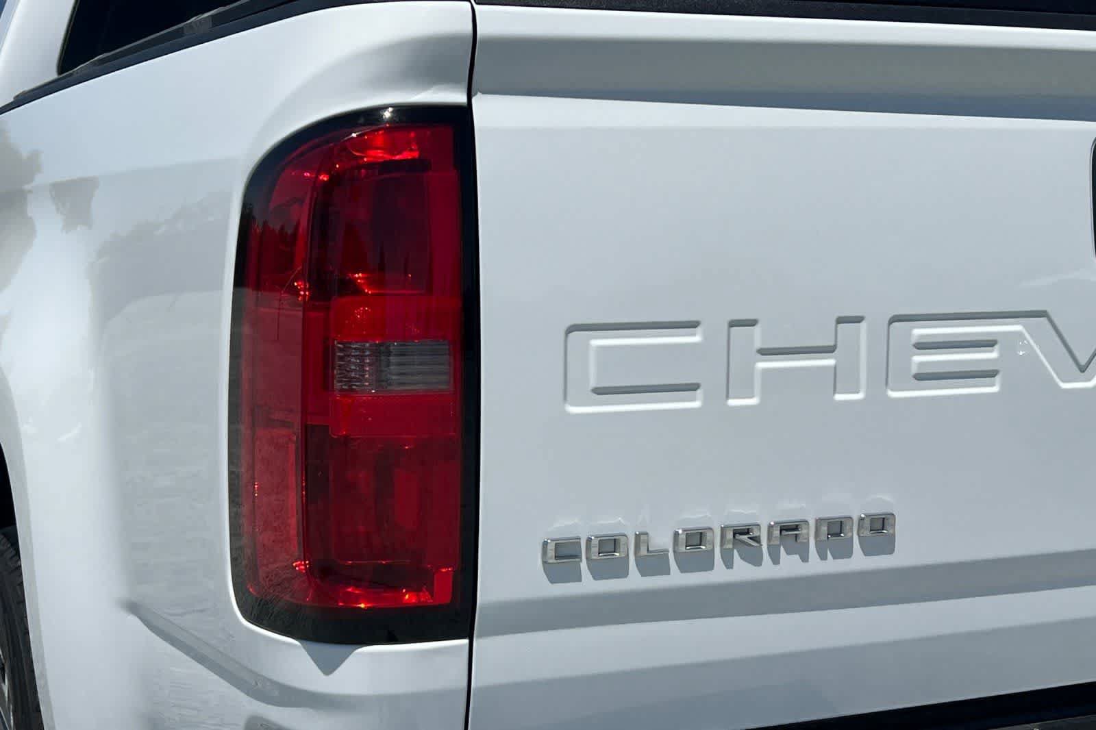Used 2022 Chevrolet Colorado W/T w/ Custom Special Edition RWD image 13