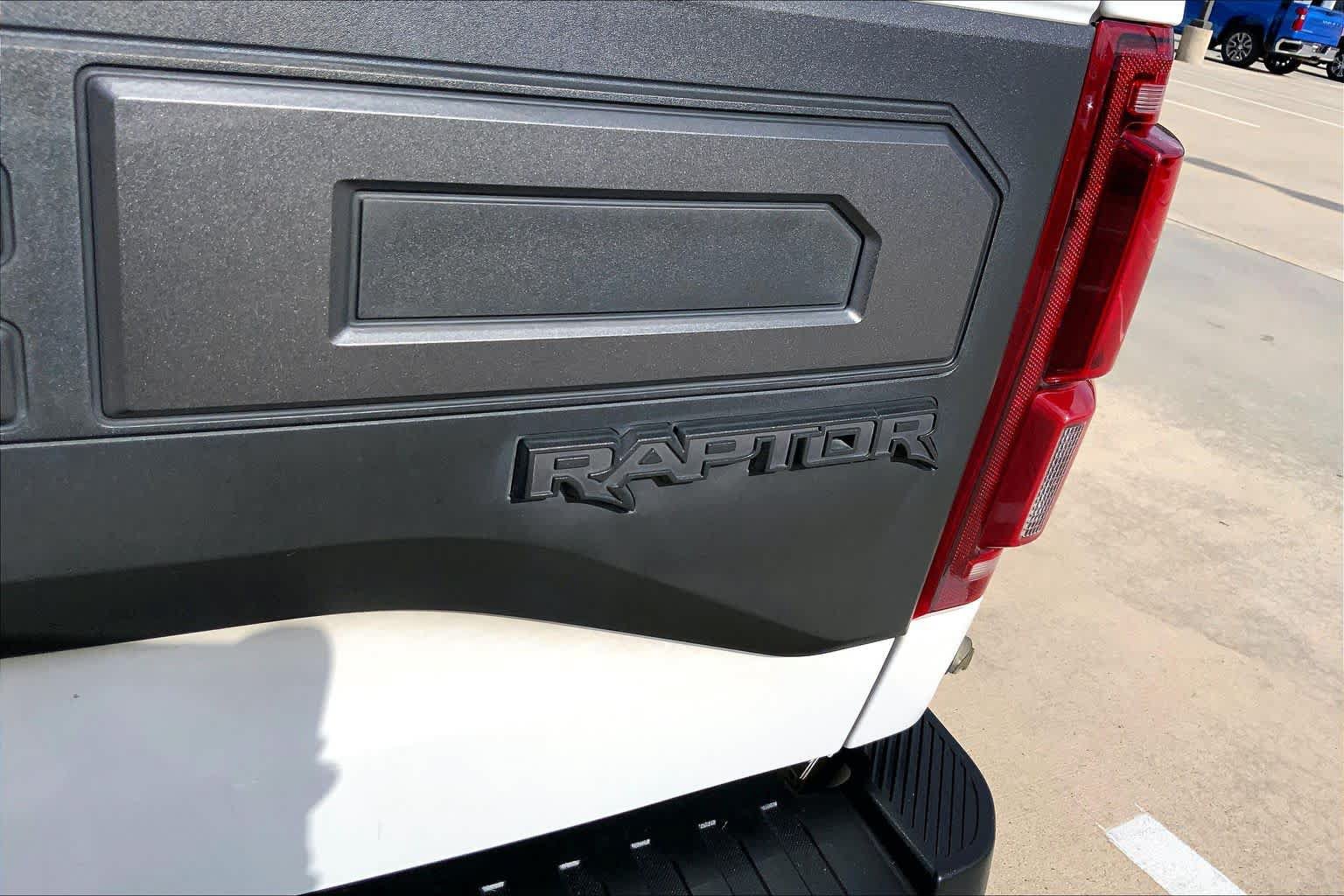 Used 2019 Ford F150 Raptor w/ Equipment Group 802A Luxury AWD/4WD image 10