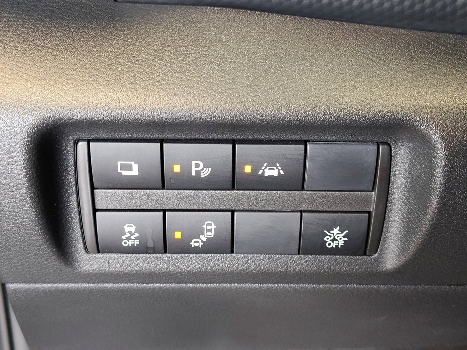 Certified 2025 Nissan Kicks Play S FWD image 25
