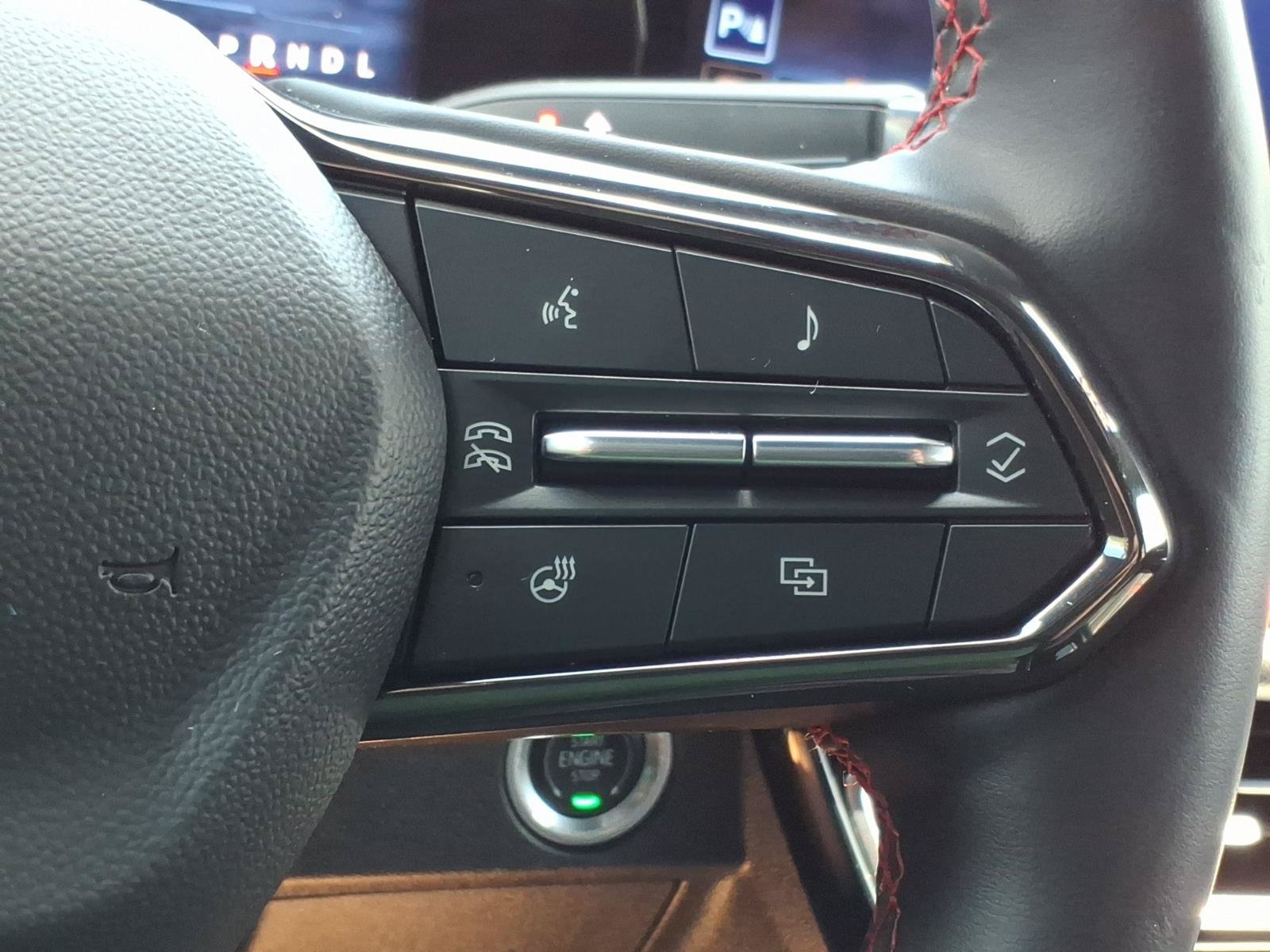Used 2024 Chevrolet Traverse RS AWD/4WD image 27