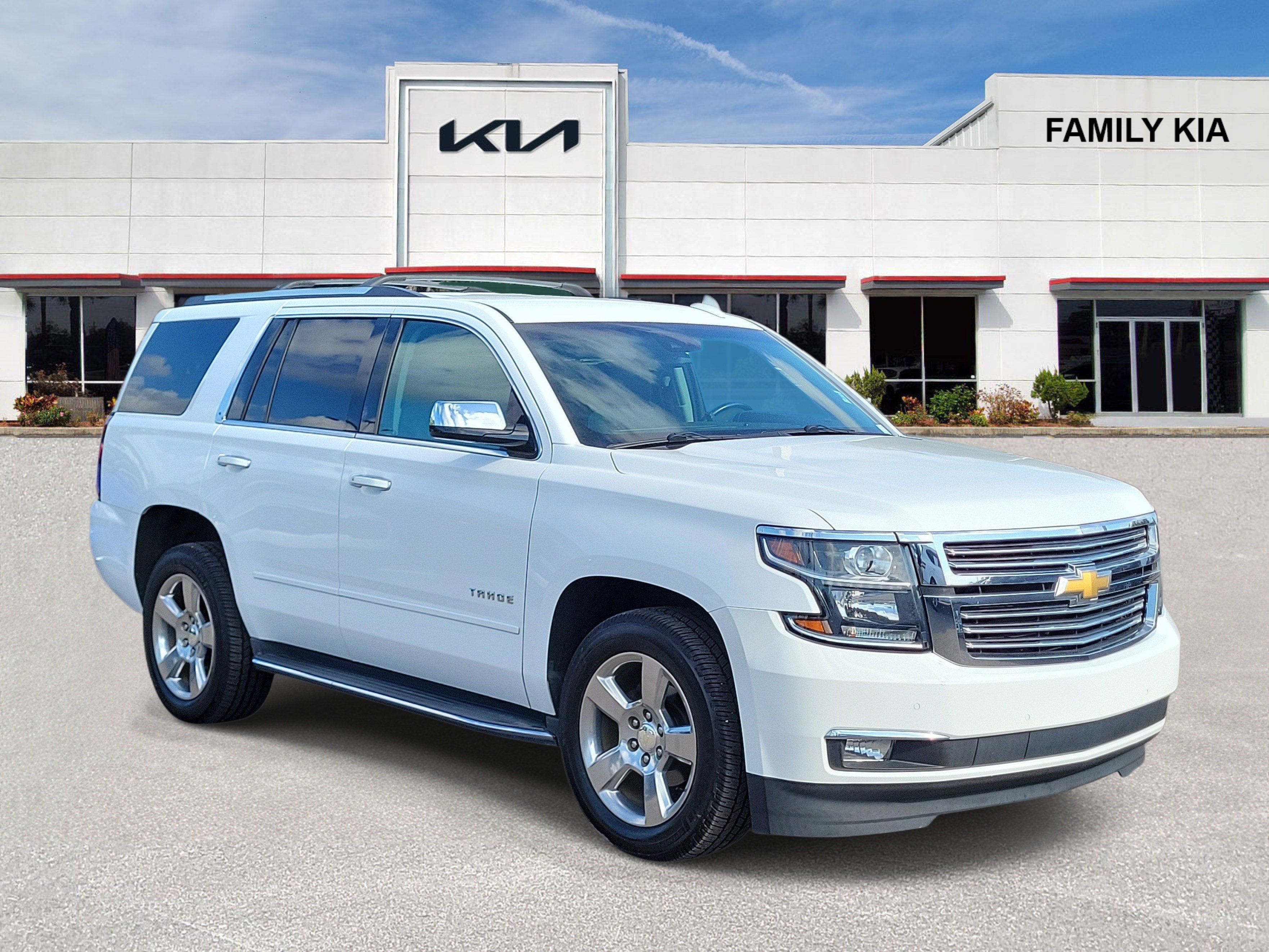 Used 2019 Chevrolet Tahoe Premier RWD image 1