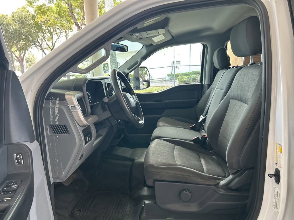 Used 2023 Ford F350 XL image 5