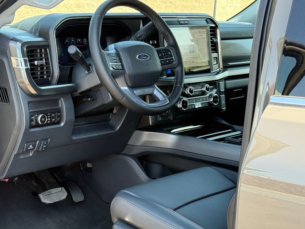 New 2026 Ford F250 4x4 Crew Cab Super Duty image 8