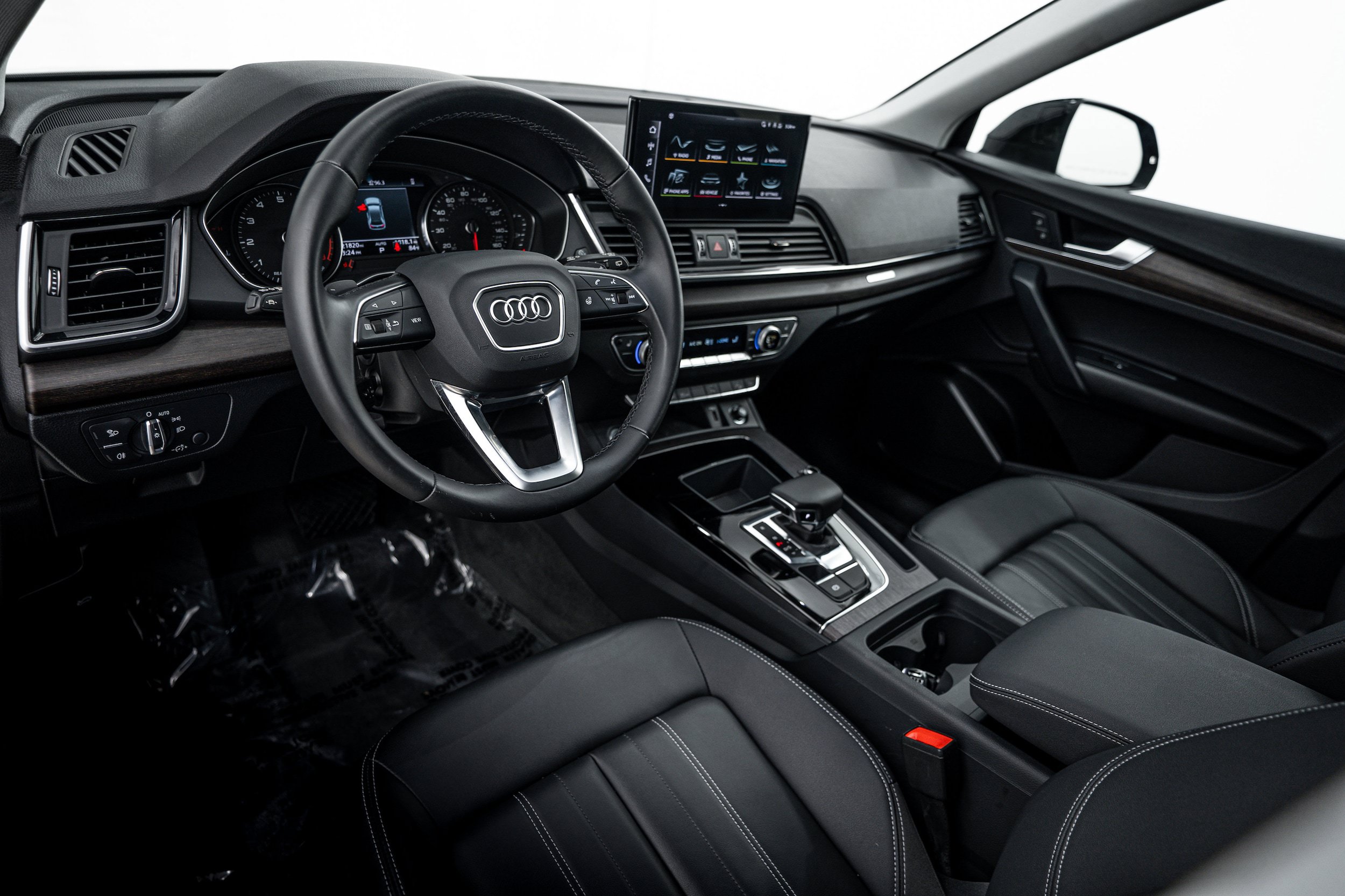 Certified 2023 Audi Q5 2.0T Premium w/ Convenience Package AWD/4WD image 8