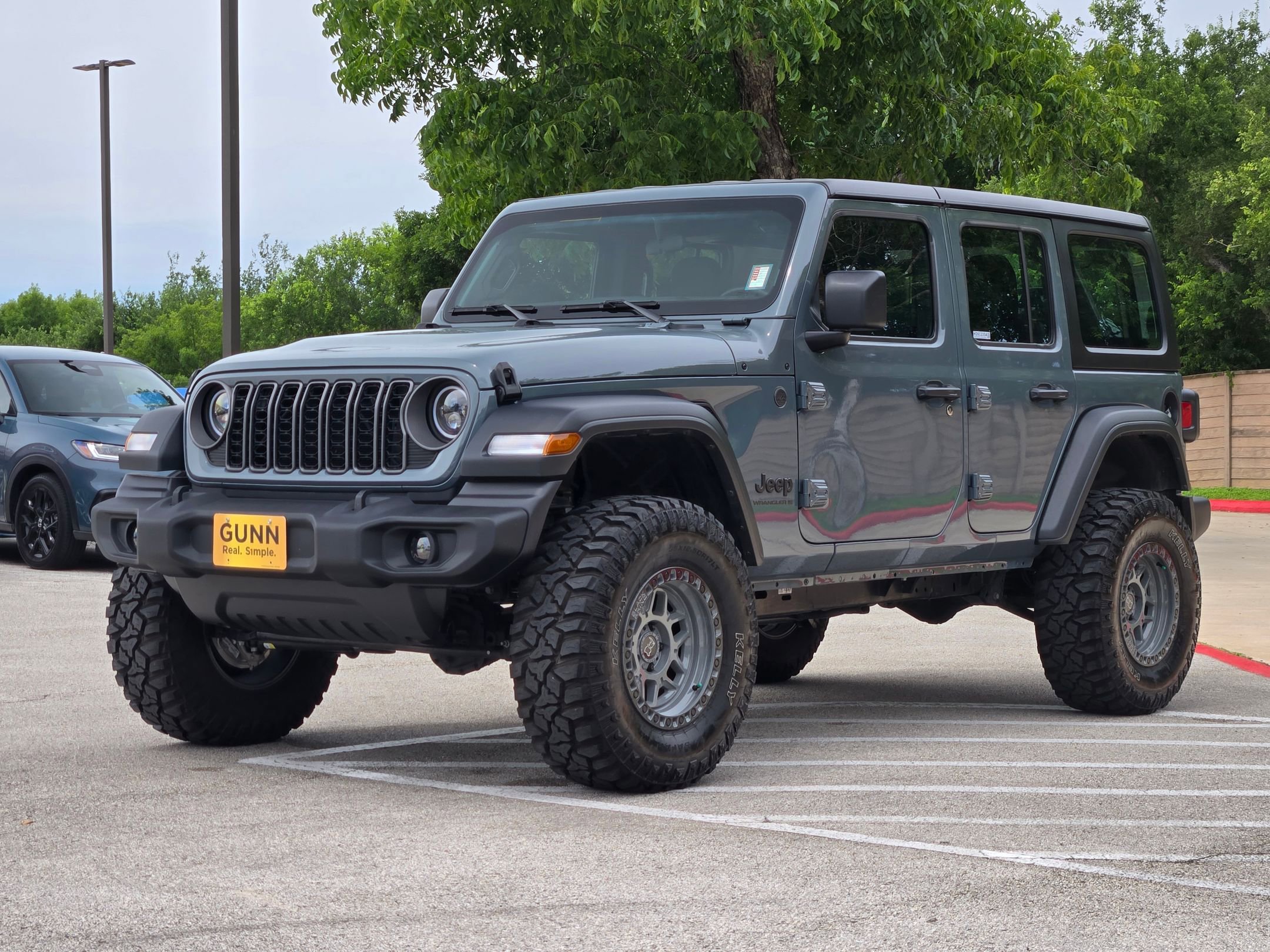 Used 2026 Jeep Wrangler Unlimited Sport AWD/4WD image 7