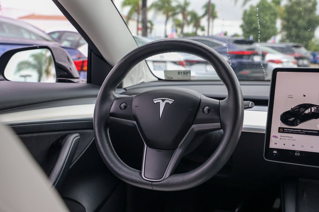 Used 2023 Tesla Model 3 Standard Range RWD image 23
