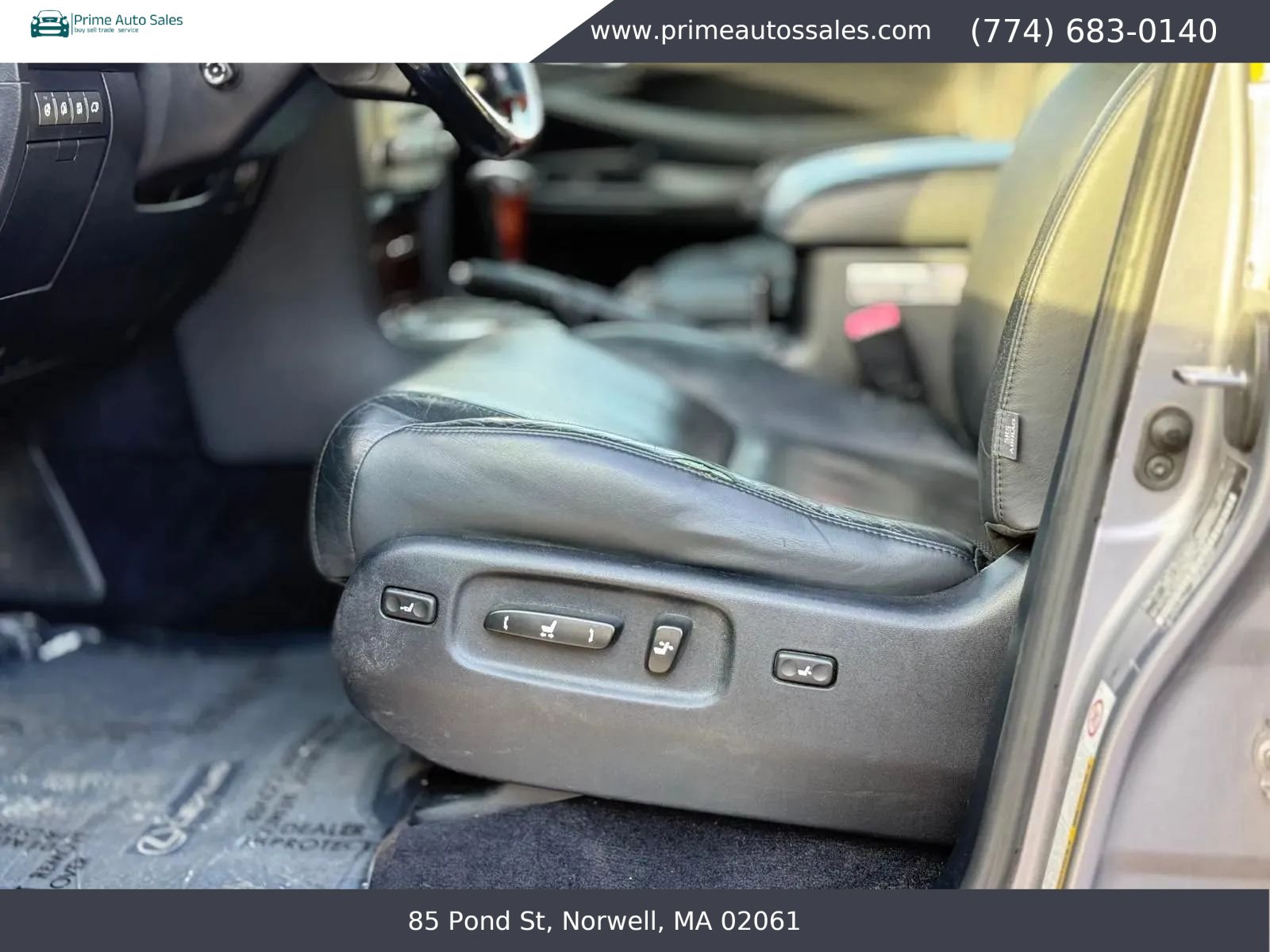 Used 2011 Lexus LX 570 4WD w/ Luxury Pkg image 10