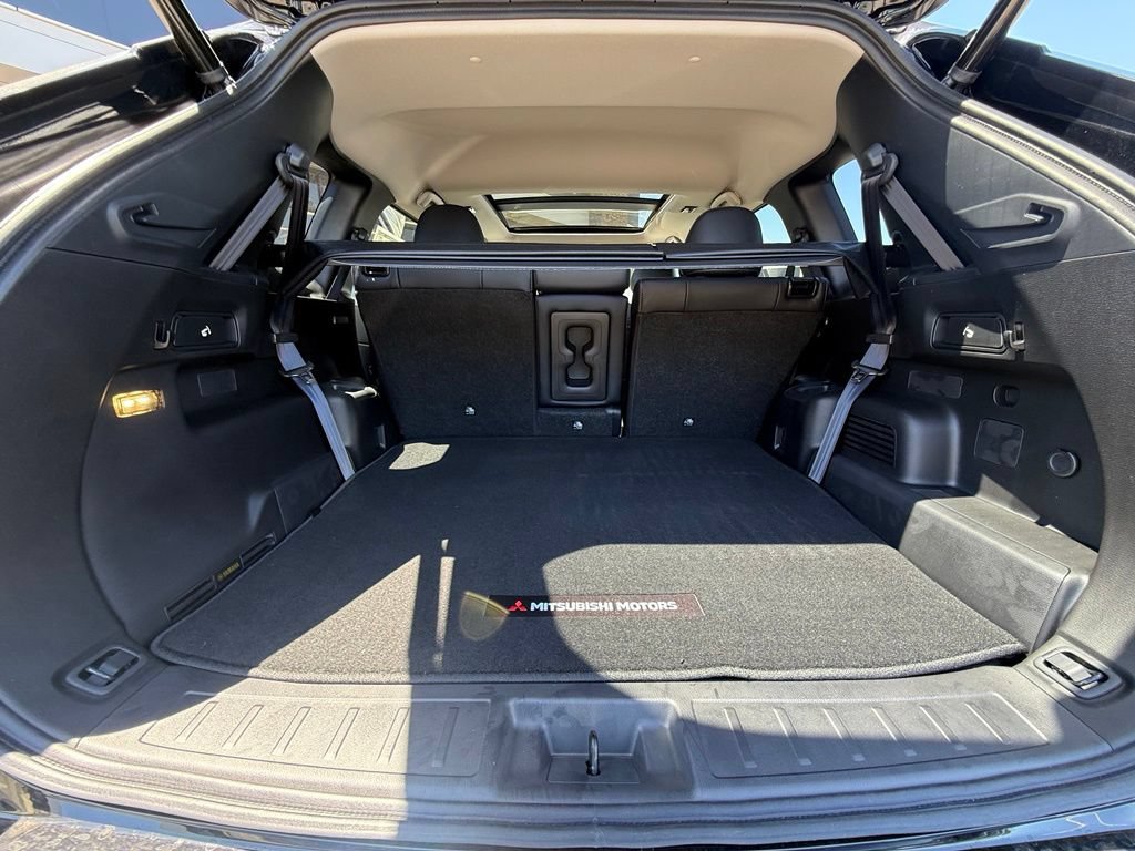 New 2026 Mitsubishi Outlander SE FWD image 11