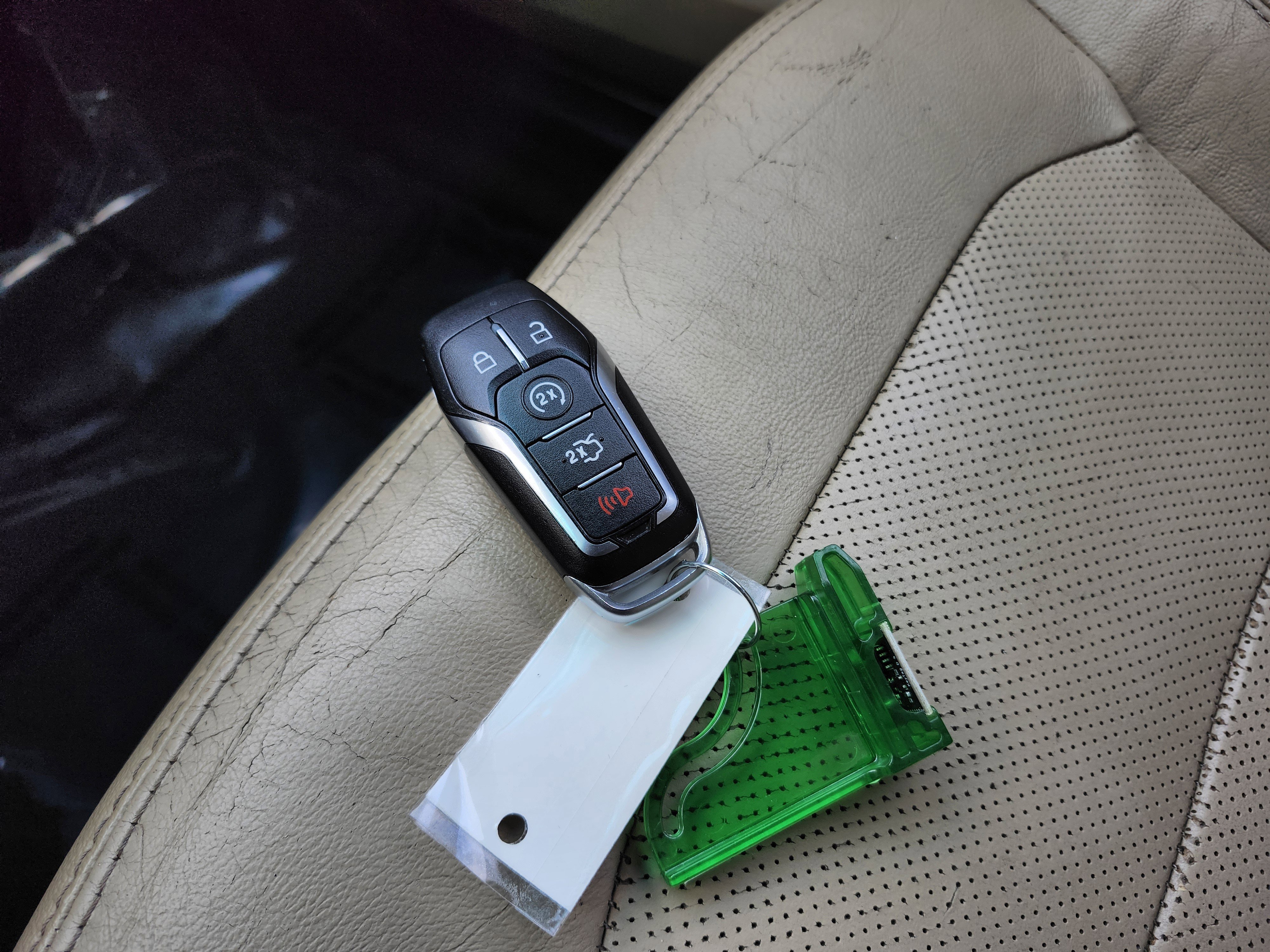 Used 2016 Ford Explorer Limited w/ Equipment Group 301A image 15