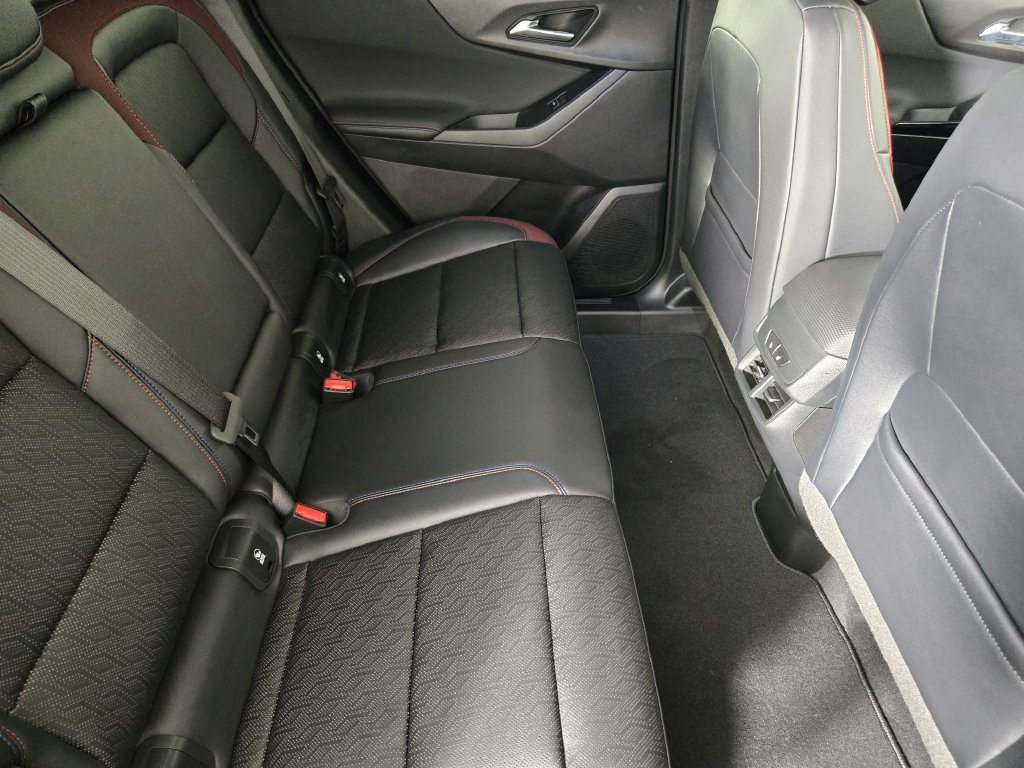 New 2026 Chevrolet Equinox RS w/ Convenience Package III FWD image 35