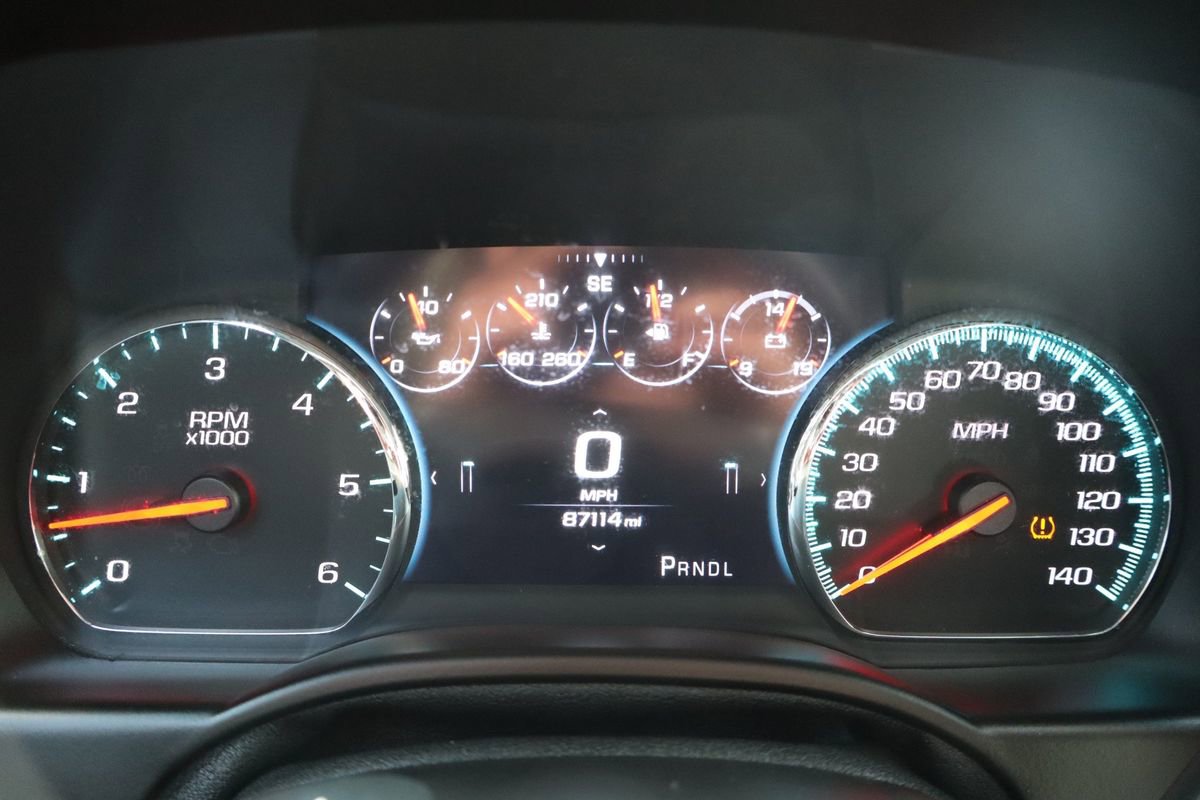 Used 2017 GMC Yukon Denali w/ Open Road Package AWD/4WD image 36