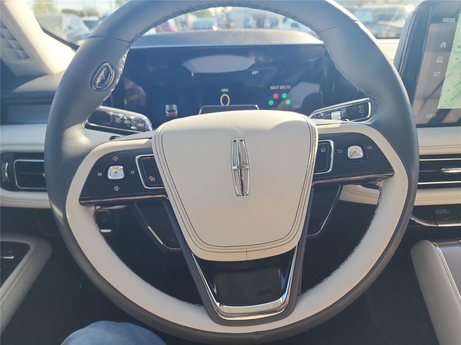 New 2026 Lincoln Aviator 2WD image 31