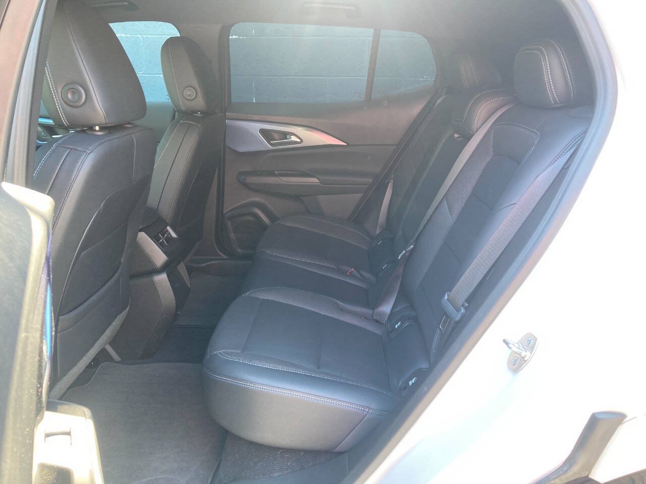 Used 2024 Chevrolet Equinox EV LT FWD image 11