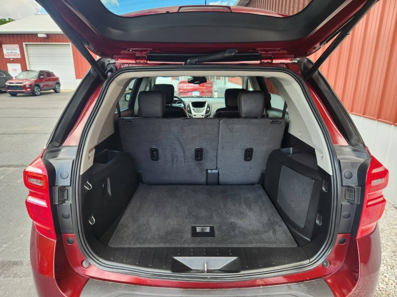 Used 2016 Chevrolet Equinox LTZ w/ Enhanced Convenience Package AWD/4WD image 15