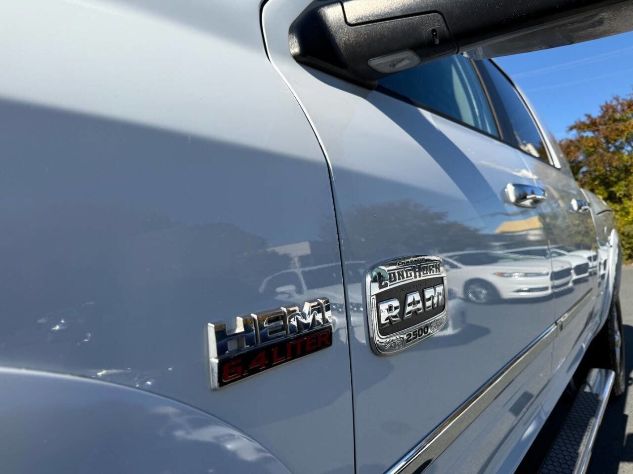 Used 2014 RAM 2500 Longhorn w/ Convenience Group image 28