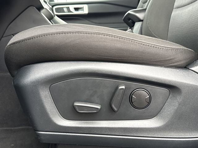 Used 2022 Ford Explorer XLT image 21