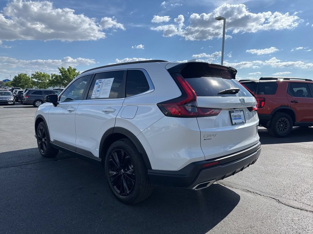 Used 2025 Honda CR-V Sport Touring image 3