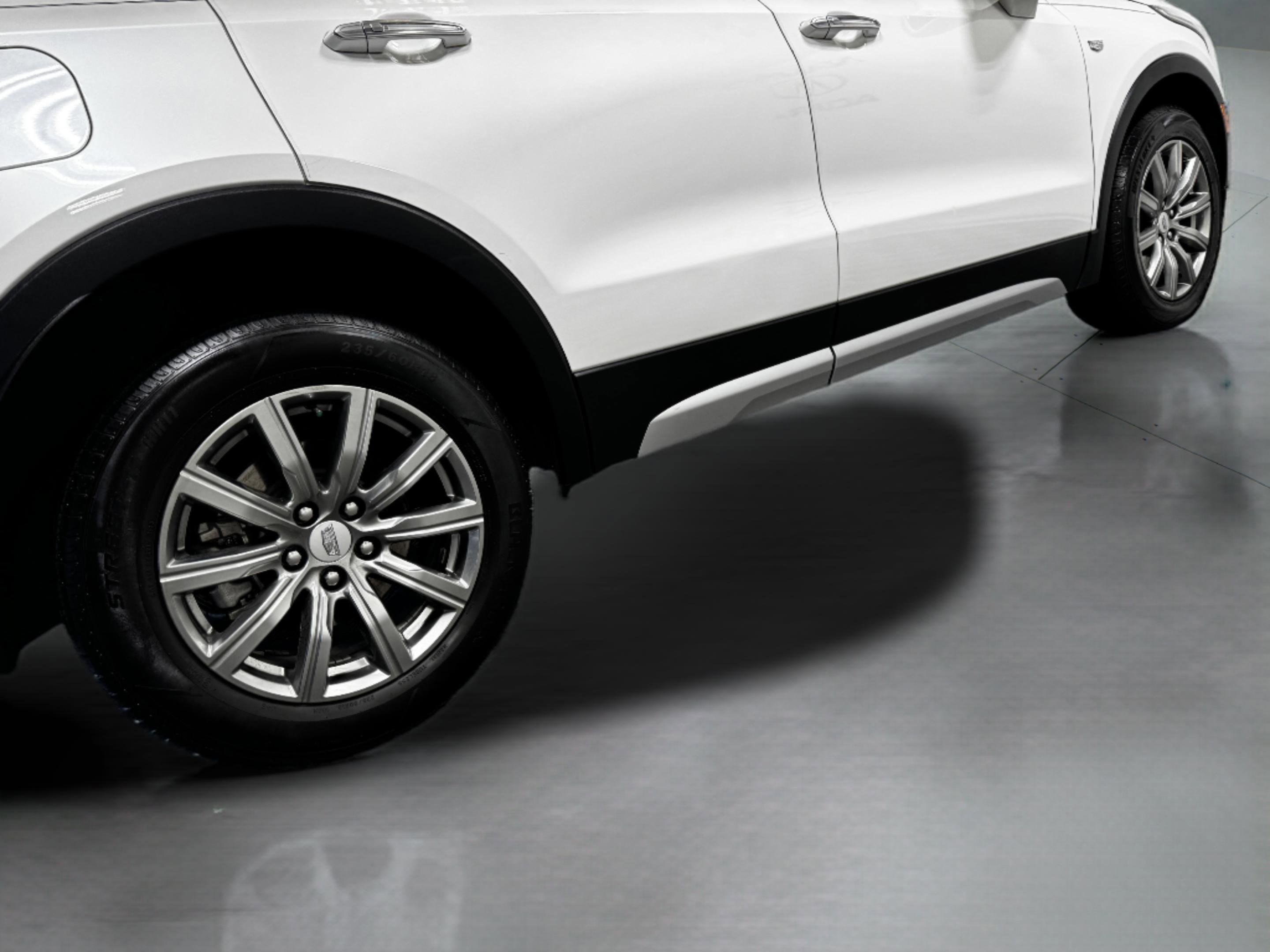 Used 2020 Cadillac XT4 Premium Luxury w/ Driver Awareness Package image 14