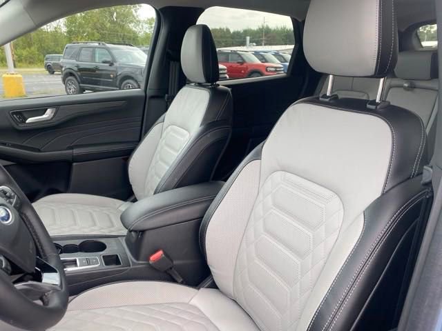 New 2024 Ford Escape Platinum w/ Premium Technology Package AWD/4WD image 11