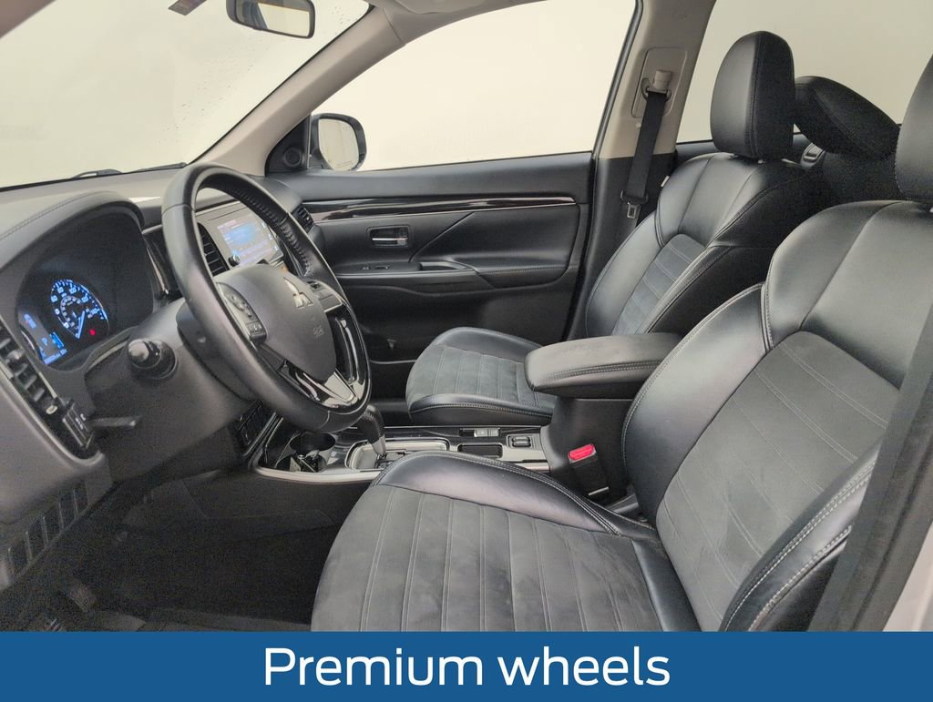 Used 2019 Mitsubishi Outlander FWD image 4