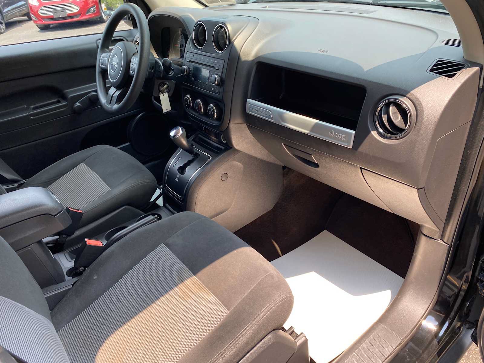 Used 2017 Jeep Compass Sport FWD image 22