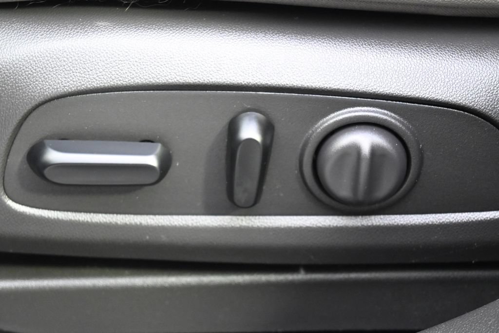 Used 2024 Chevrolet Trax ACTIV w/ Sunroof Package FWD image 14